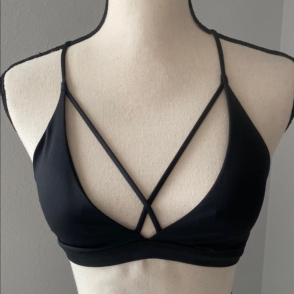 Victoria’s Secret Sport Black Strappy Bralette
